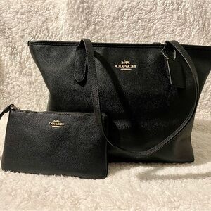 Coach Horse & Carriage Black Tote and Wristlet Set